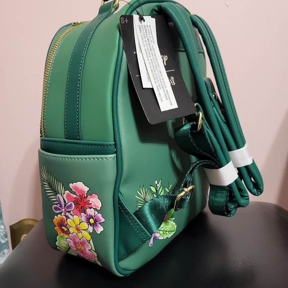 Peter Pan Neverland Loungefly - Picture 2 of 4